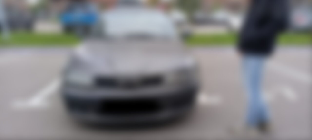 Mitsubishi CARISMA 1.3 2003 г