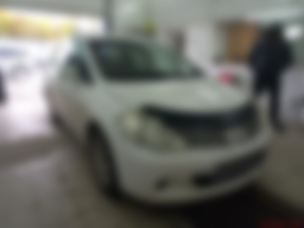 Nissan Tiida Latio 2008 г